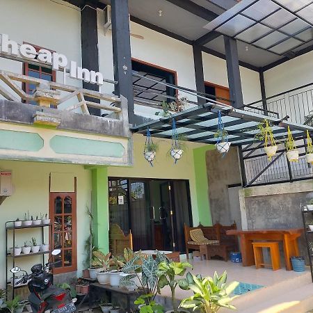 Cheap Inn Banyuwangi Баньюванги Экстерьер фото
