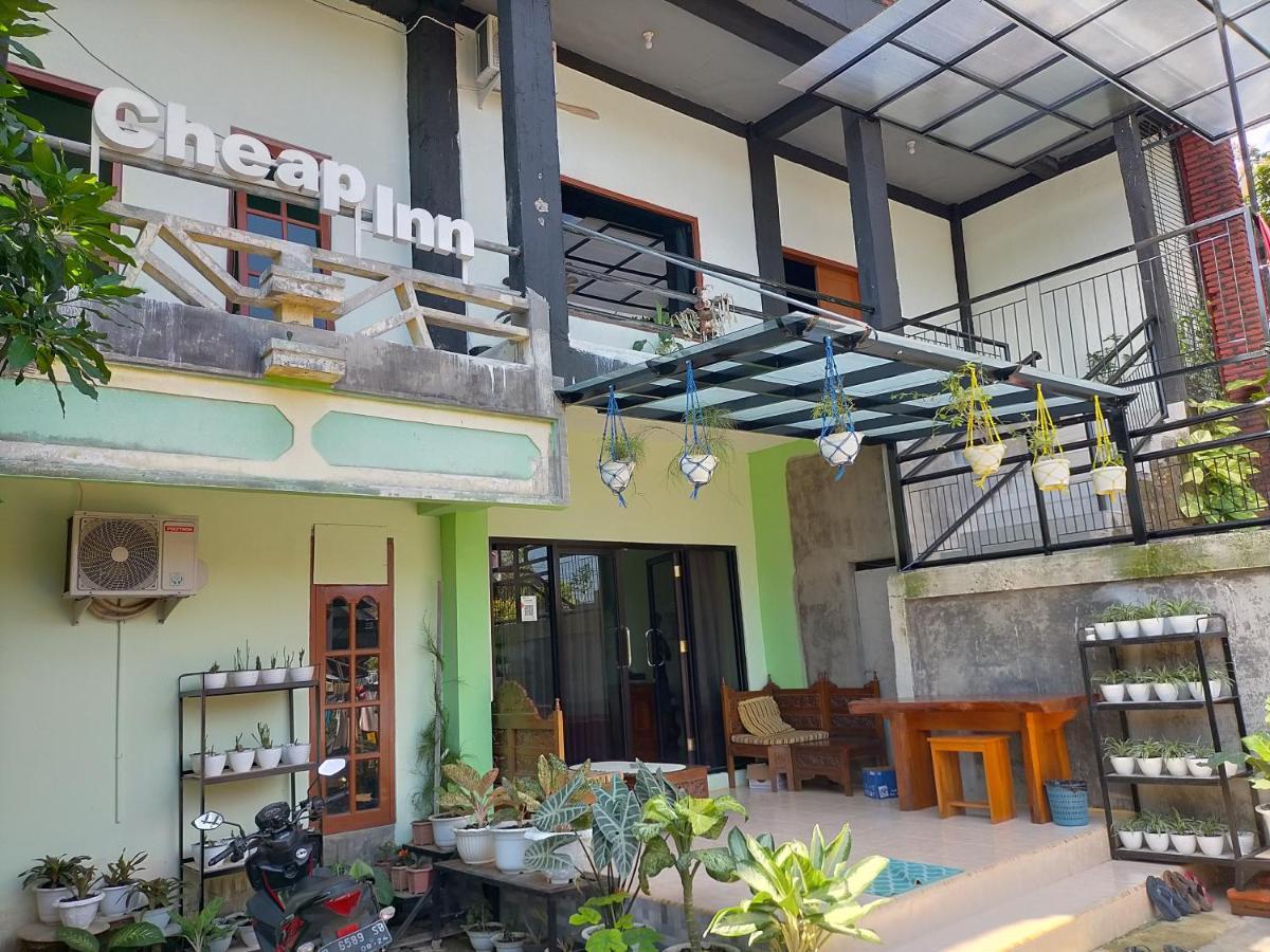 Cheap Inn Banyuwangi Баньюванги Экстерьер фото