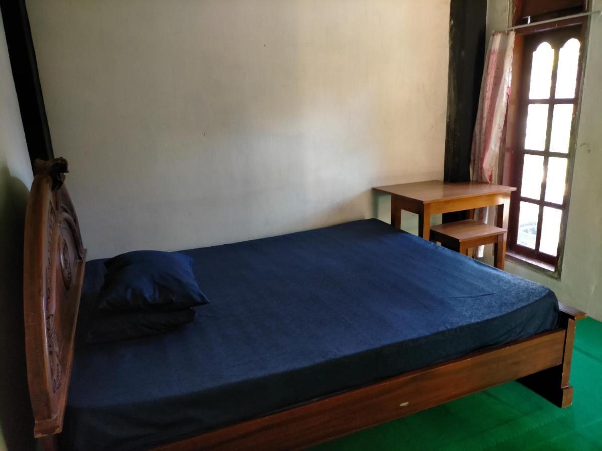 Cheap Inn Banyuwangi Баньюванги Экстерьер фото