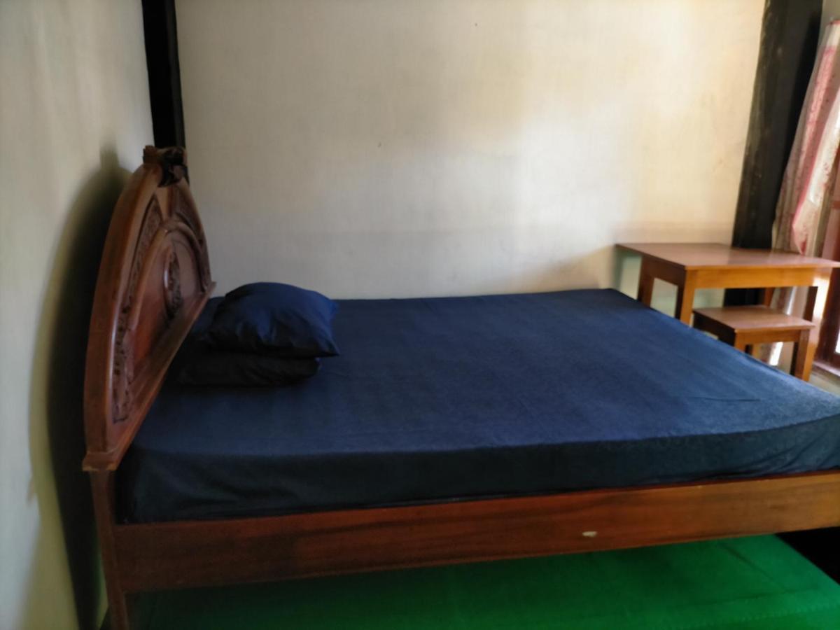 Cheap Inn Banyuwangi Баньюванги Экстерьер фото
