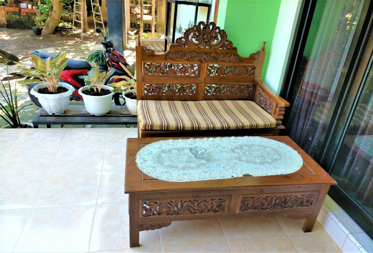 Cheap Inn Banyuwangi Баньюванги Экстерьер фото